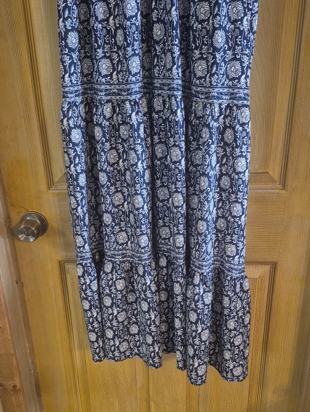 Max Studio Navy and White Floral Maxi Dress Short Sleeves V Ruffled Necklune XL - Picture 2 of 11